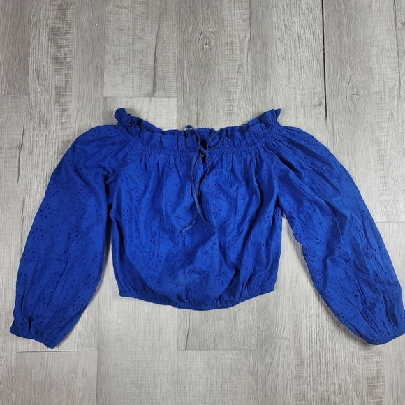 Boohoo Plus Eyelet Off Shoulder Top Cobalt - Picture 3 of 9